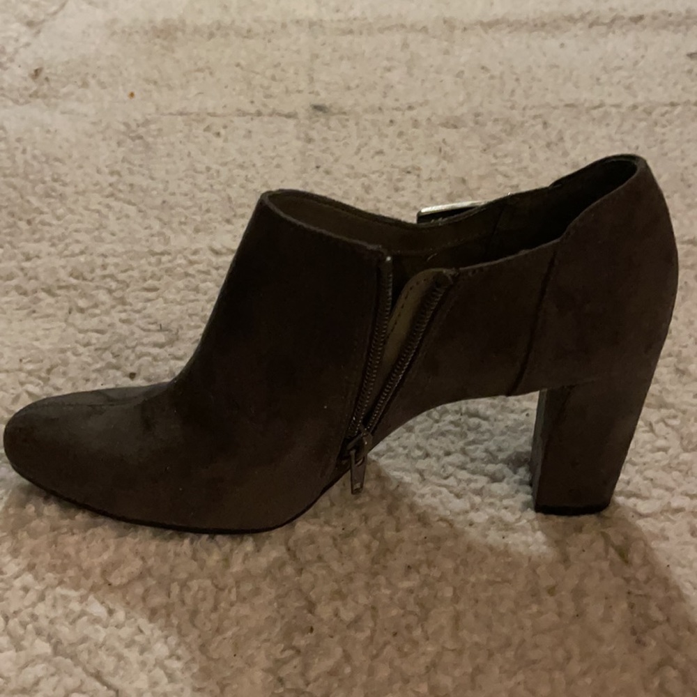 Aerosols Grey Suede Zipper-Up Heels - Picture 2 of 3